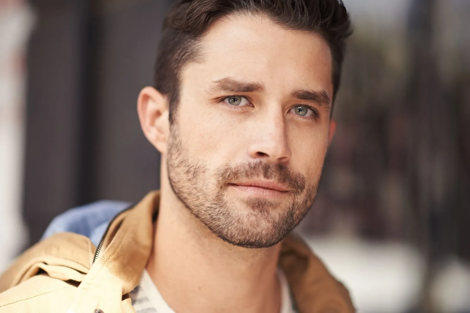 img/1050_best-small-beard-styles-for-round-faces-in-2024.webp
